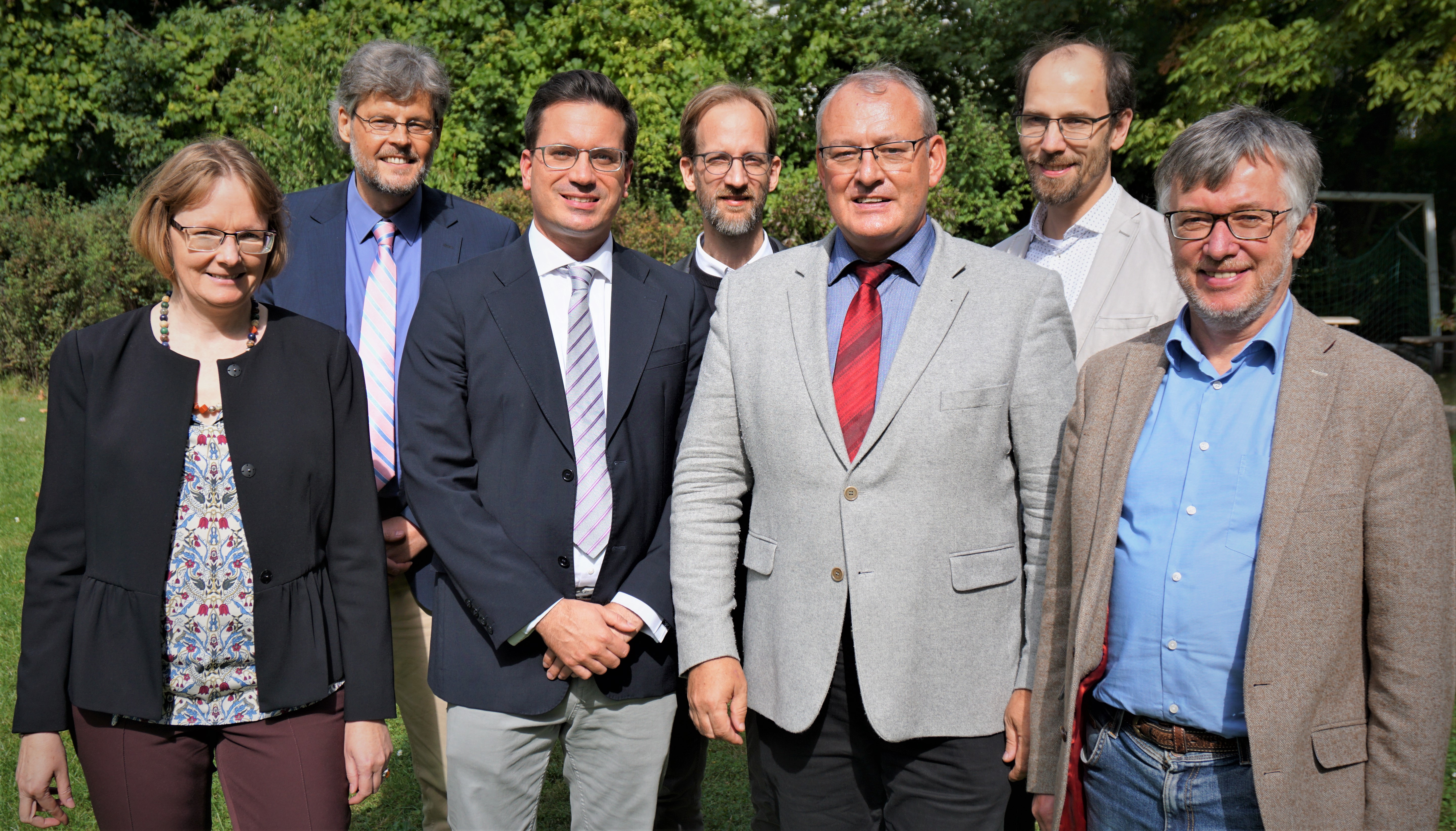 Alle sechs neuen Professoren der KTF Wien / Henning Klingen / Kathpress Zum Wintersemester 2019/20 treten gleich sechs neue TheologInnen ihre Stelle an der Uni Wien an - v.l.: Prof. Agnethe Siquans, Prof. Markus Tiwald, Prof. Andreas Kowatsch, Prof. Thomas Németh, Dekan Prof. Johann Pock, Prof. Jakob D