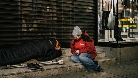 Gruft-Leiterin Peter: Treffen vermehrt Obdachlose mit Erfrierungen an