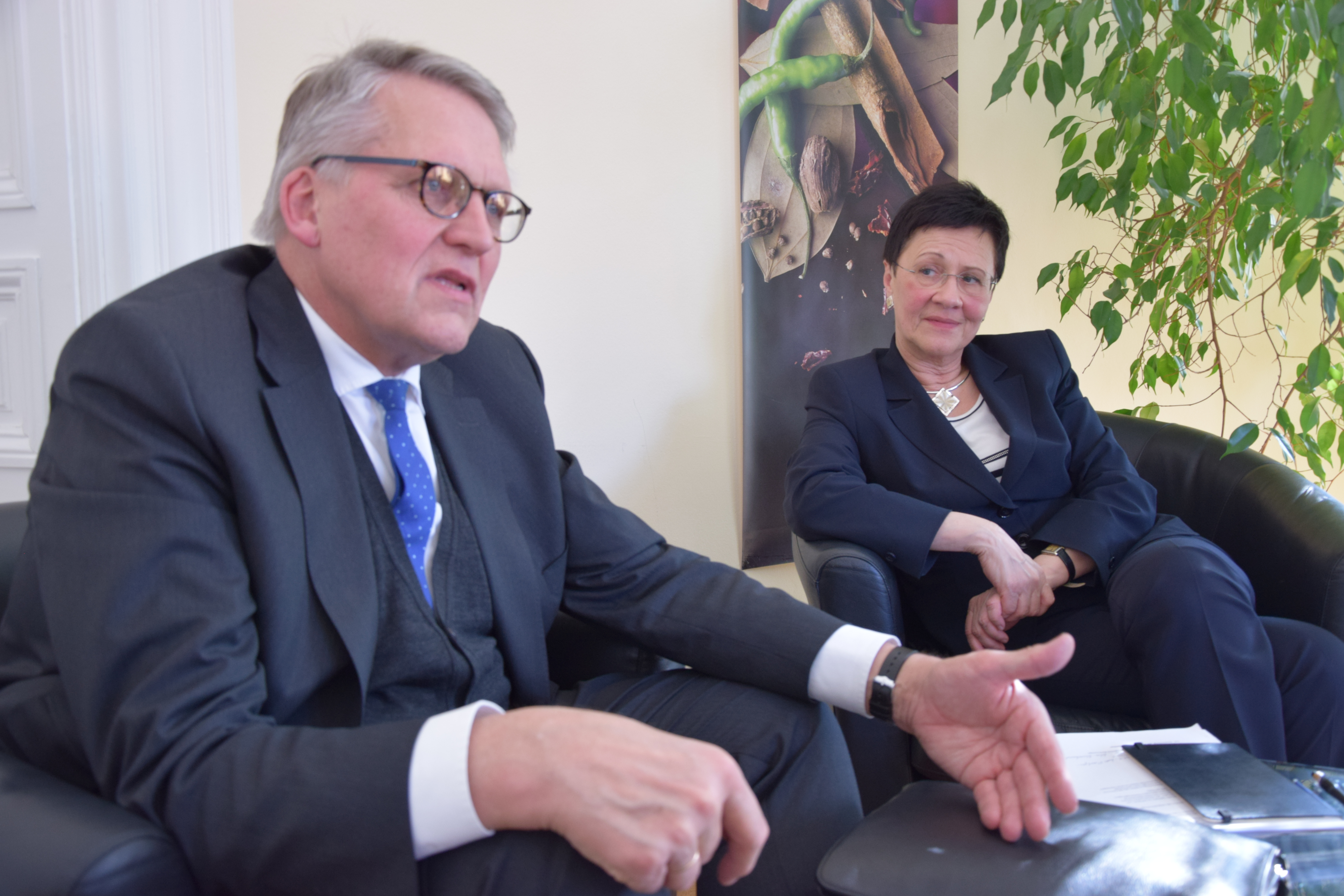 Thomas Sternberg (ZDK) und Gerda Schaffelhofer (KAÖ)
