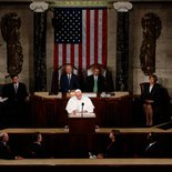 Papst Franziskus spricht am 24. September 2015 als erster Papst vor dem Kongress der Vereinigten Staaten von Amerika in Washington. Bild: Papst Franziskus bei seiner Rede vor dem Kongress.