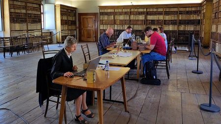 Stift Lambach: Klosterbibliothek wird mit Vatikan-Expertise geordnet