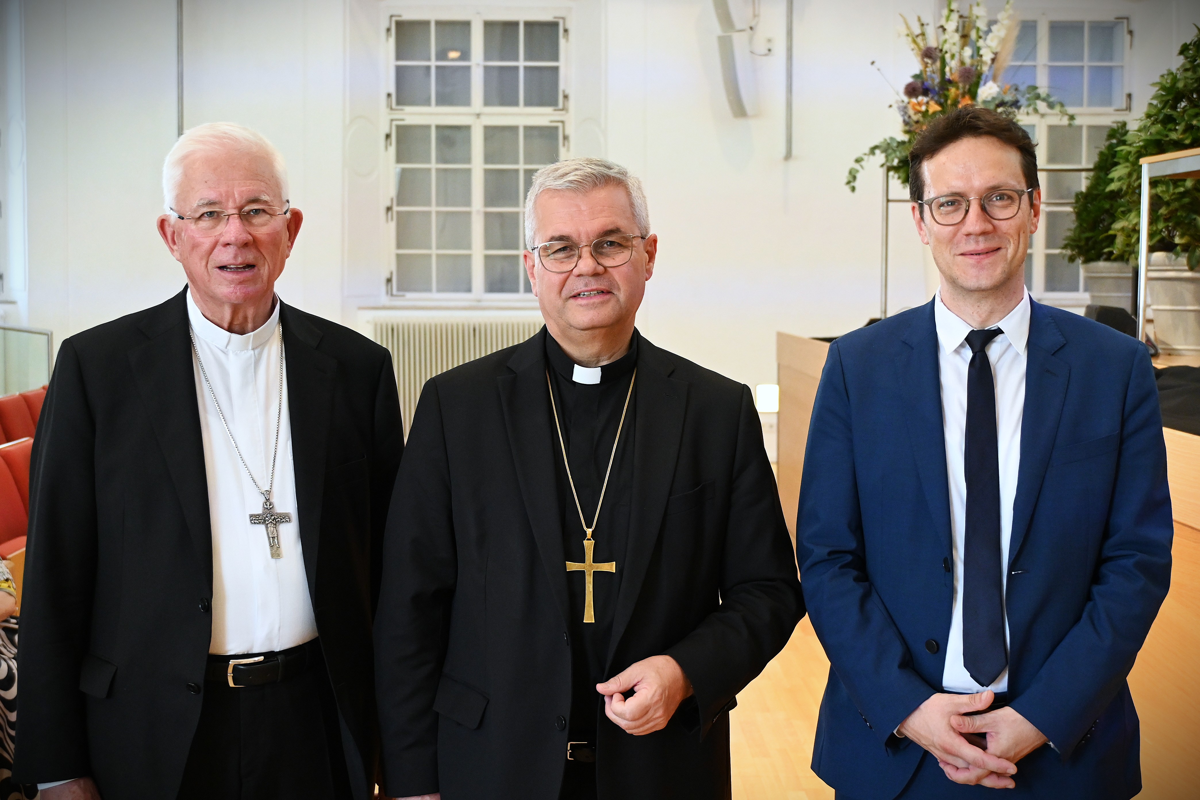 Erzbischof Franz Lackner, Erzbischof Udo Markus Bentz, Prof. Martin Dürnberger / Kathpress / Henning Klingen Erzbischof Franz Lackner, Erzbischof Udo Markus Bentz, Prof. Martin Dürnberger