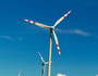 Windrad eines Wind Kraftwerkes. Gewinnung alternativer und nachhaltiger Energie zur Strom Erzeugung