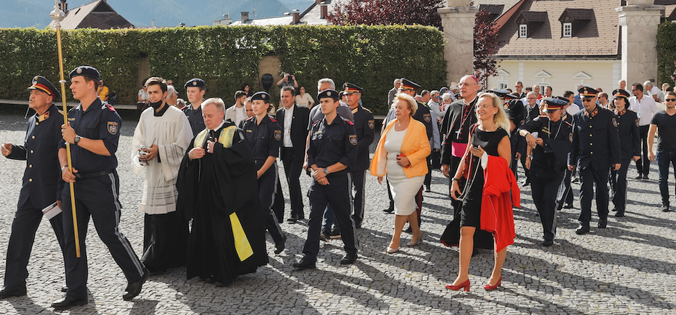 Mariazell: Festgottesdienst zu Mariä Namen und Polizeiwallfahrt / Anna Maria Scherfler, anna.scherfler@gmail.com Mariazell: Festgottesdienst zu Mariä Namen und Polizeiwallfahrt