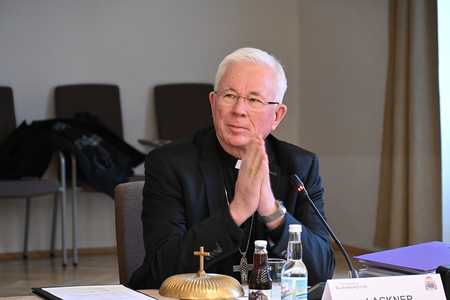 Lackner: Glaube nicht für Isolierung und Spaltung missbrauchen