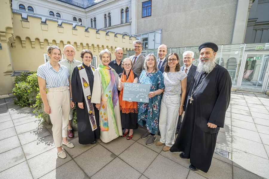 Interreligiöser Beirat mit Koordinatorin Eva Wenig. / © Stadt Graz/Fischer Interreligiöser Beirat mit Koordinatorin Eva Wenig.