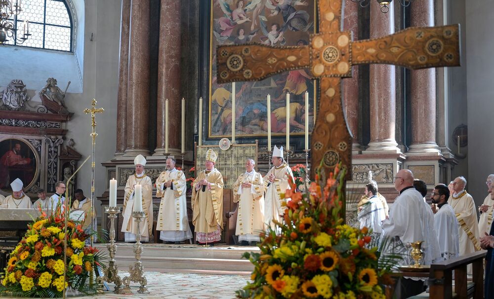 Feiern für Rupert und Virgil im Salzburger Dom / Erzdiözese Salzburg / Hiwa Naghshi Domkirchweihfest: Salzburg feiert Diözesanpatrone Rupert und Virgil