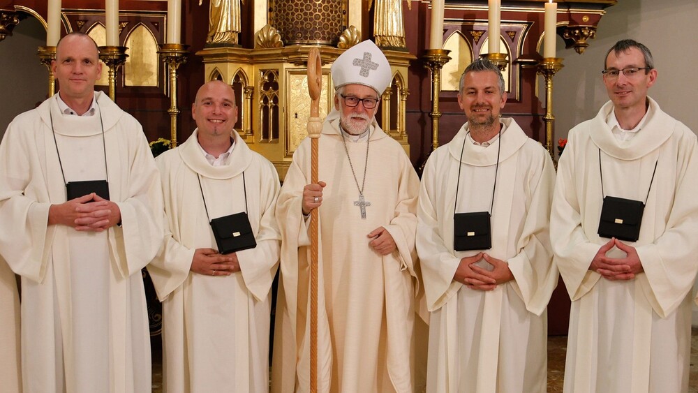 Diakonenweihe mit Bischof Josef Marketz