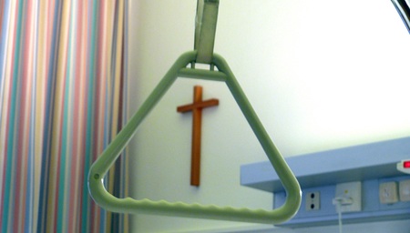 Kreuz im Krankenzimmer
