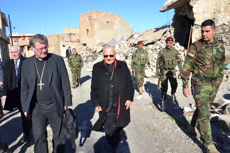 Nordirak, Ninive-Ebene, zerstörte Christenstadt Batnaya, Bischof Manfred Scheuer,l Patriarch Louis Sako, Peshmerga-Soldaten