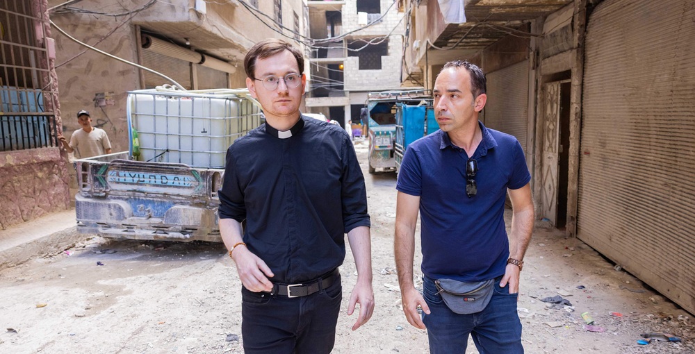 P. Gerald Baumgartner SJ und Allewelt-Chefredakteur Christoph Lehermayr / Simon Kupferschmied P. Gerald Baumgartner SJ und Allewelt-Chefredakteur Christoph Lehermayr