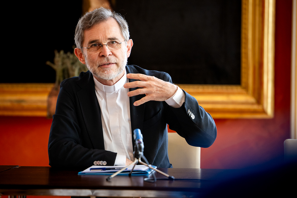 Josef Grünwidl / Erzdiözese Wien/ Schönlaub Erzbischof Grünwidl: 'Das größere Problem ist der Gläubigenmangel'