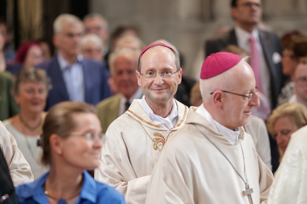 WB Turnovszky / SCHOENLAUB Weihbischof Stephan Turnovszky feiert 60. Geburtstag am 21.6.2024 im Stephansdom