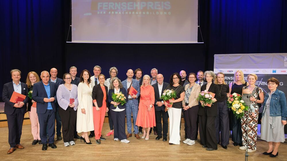 Ausgezeichnete beim 57. Fernsehpreises der Erwachsenenbildung / ORF / Hans Leitner 'Nachdenkliches Berichten': Erwachsenenbildung verlieh Fernsehpreise