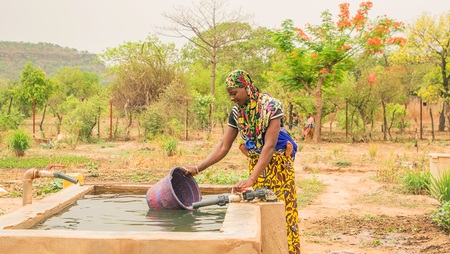Tirol: Caritas-Sommersammlung für Bunnenbau in Mali und Burkina Faso