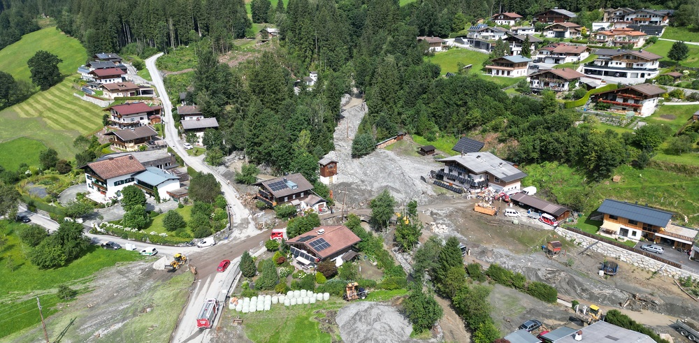 Unwetter und Muren in Mittersill Ortsteil Rettenbach in der Nacht von 17. auf 18. August. Drohnenaufnahmen der Schäden bei Tageslicht, die Aufräumarbeiten laufen auf Hochtouren.