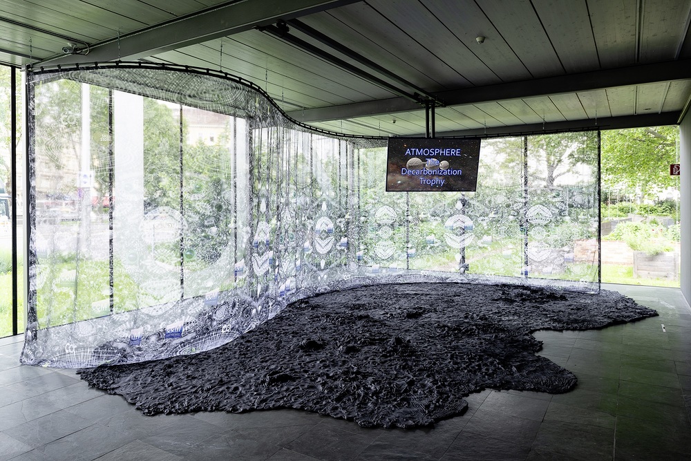 Mauer-Preisträgerin Katrin Hornek, Installation 'Casting Haze'