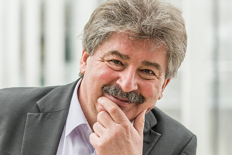 Prof. Jozef Niewiadomski