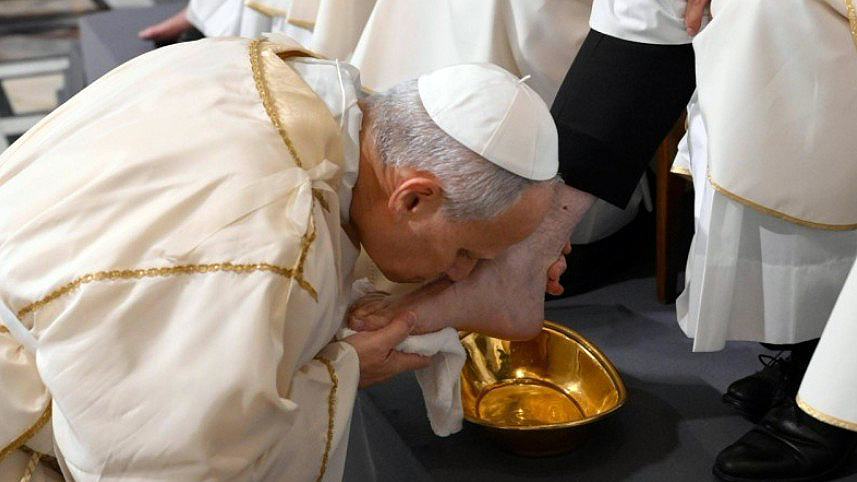 Papst Leo Fußwaschung am Gründonnerstag / Vatican Media Papst Leo Fußwaschung am Gründonnerstag