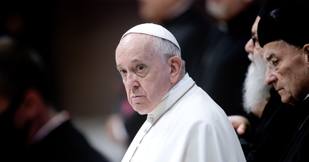 Papst Franziskus / Copyright 2021, KNA GmbH, www.kna.de, All Rights Reserved, Vatican Media Papst Franziskus zwischen Vertretern der christlichen Kirchen im Libanon zu Beginn des Libanon-Gipfels, am 1. Juli 2021 im Petersdom im Vatikan.