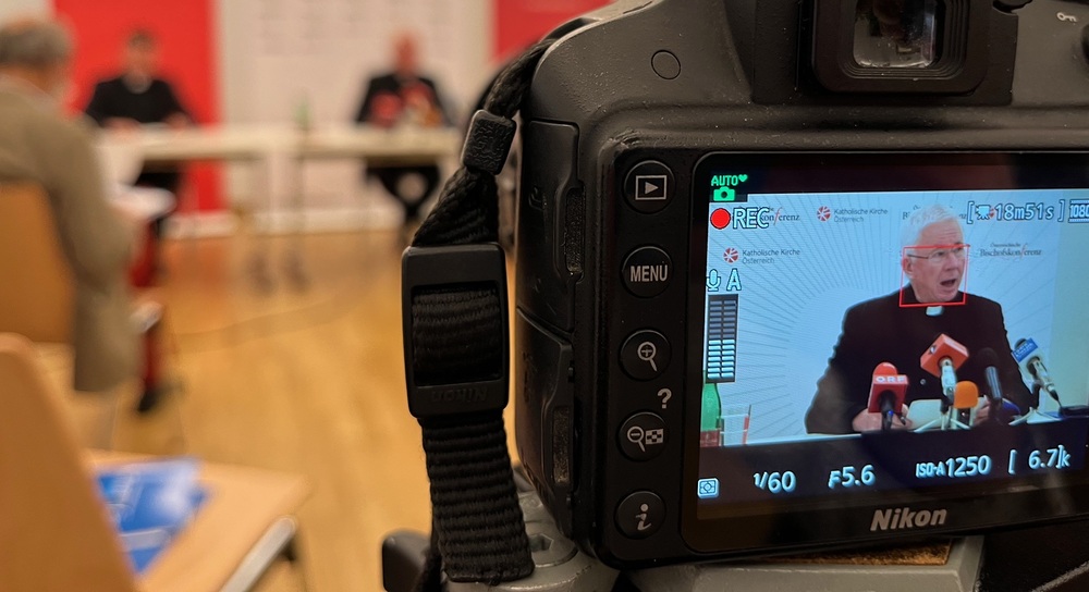 Erzbischof Lackner bei Pressekonferenz der Bischofskonferenz / kathpress / Klingen ORF startet mit 'Prisma' neues TV-Format für Religion und Ethik