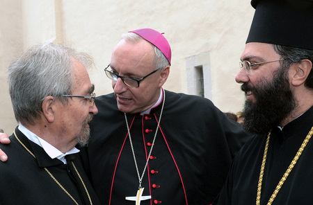 Metropolit Arsenios spricht bei Ökumene-Podium von einem 'Jahrtausendprojekt', das nicht sofort verwirklicht werden müsse