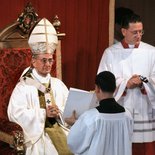 II. Vatikanisches KonzilPapst Paul VI. in der Peterskirche zum Abschluß des II. Vatikanisches Konzils.