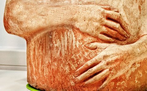 Skulptur einer Schwangeren / aktionleben.at Skulptur einer Schwangeren