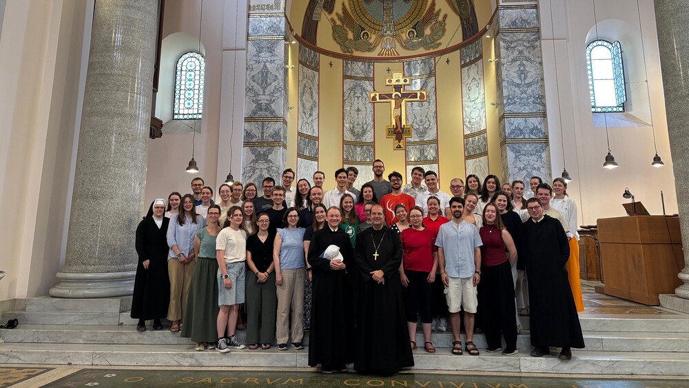 Jugendinitiative 'Treffpunkt Benedikt' in Sant'Anselmo / Stift Kremsmünster/Treffpunkt Benedikt Stift-Kremsmünster-Jugend nach Rom-Pilgerreise: 'Kirche verbindet'