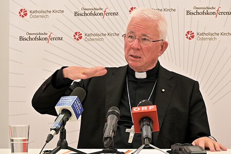 Der Vorsitzende der Österreichischen Bischofskonferenz bei der Pressekonferenz zur Herbstvollversammlung der Bischöfe am 7. November 2025 in Wien