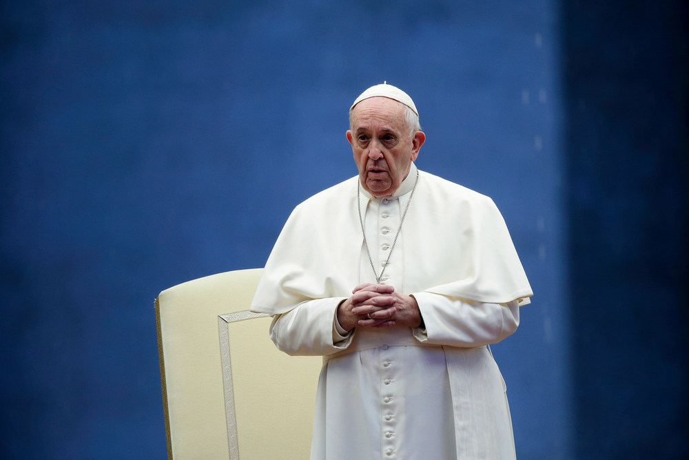 Papst Franziskus betet um das Ende der Corona-Pandemie am 27. März 2020 vor dem Petersdom im Vatikan.