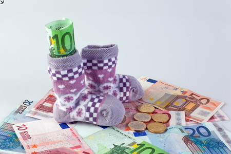 Kindersocken und Euro Geldscheine / Erwin Wodicka Kindersocken und Euro Geldscheine. beihilfen und F