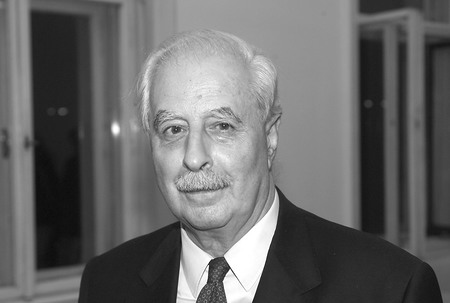 Trauer um Ernst Waldstein-Wartenberg