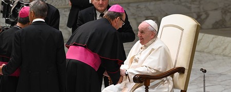 Bischof Glettler 'bewegt' von der Weltkirche in Rom
