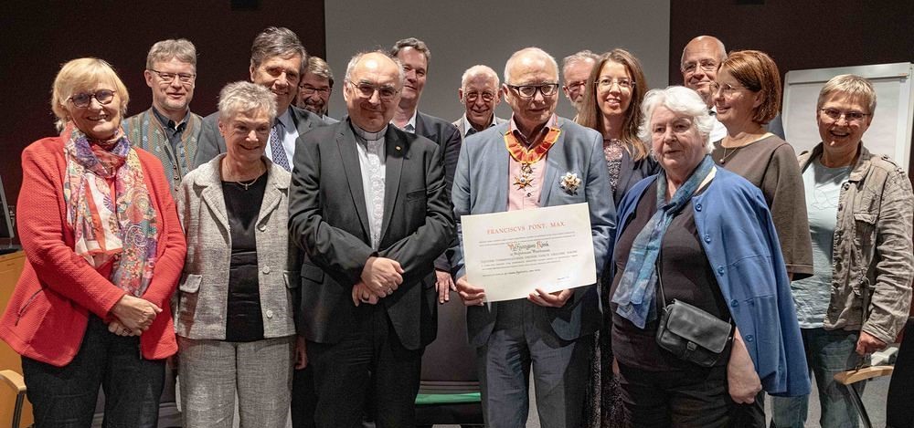 Hohe päpstliche Auszeichnung für Laienrat-Ehrenpräsident Rank / Irene Kernthaler-Moser Hohe päpstliche Auszeichnung für Laienrat-Ehrenpräsident Rank