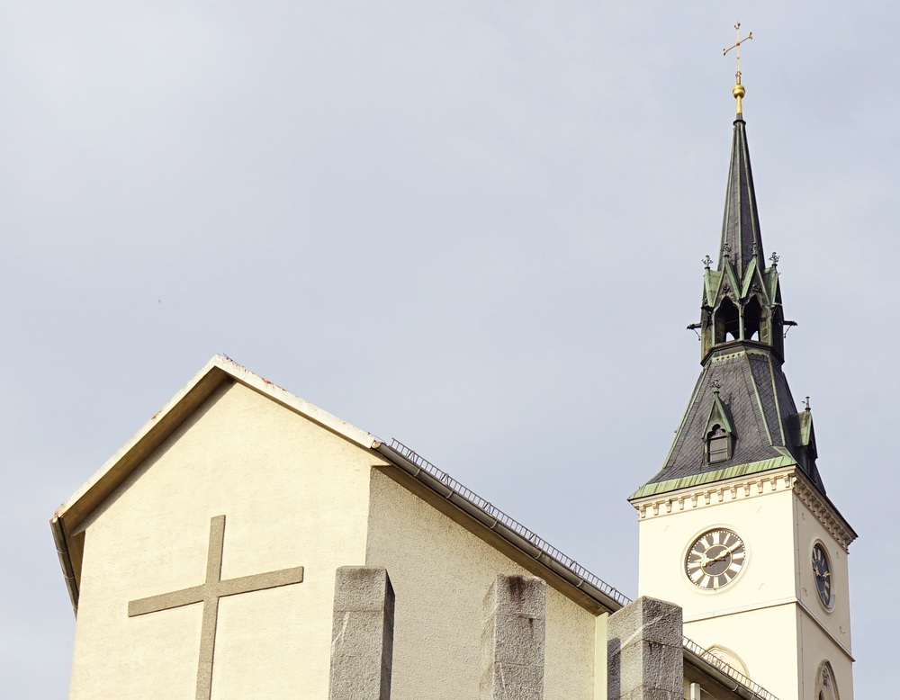 Live aus der Pfarrkirche Mari? Verk?ndigung in Spittal an der Drau:: 'Katholischer Gottesdienst', ''Freuet euch, der Herr ist nahe'.' Mit der Gemeinde feiert Pfarrer Ernst Windbichler.Es gibt viele Erfahrungen von Freude, wir k?nnen sie nicht festha