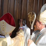 Kirchenweihe in Minsk: Symbolisch Öffnung der Kirchentür