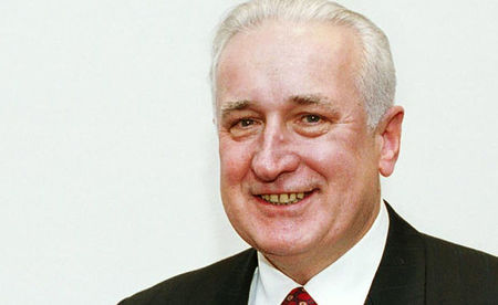 Stefan Wallner-Ewald (neuer Generalsekret?r der Caritas ?sterreich) mit Vorg?nger Karl Schinko? Foto: Franz Josef Rupprecht GmbH, A-7123 M?nchhof, Raiffeisenkasse M?nchhof, Konto.-Nr.: 17.608