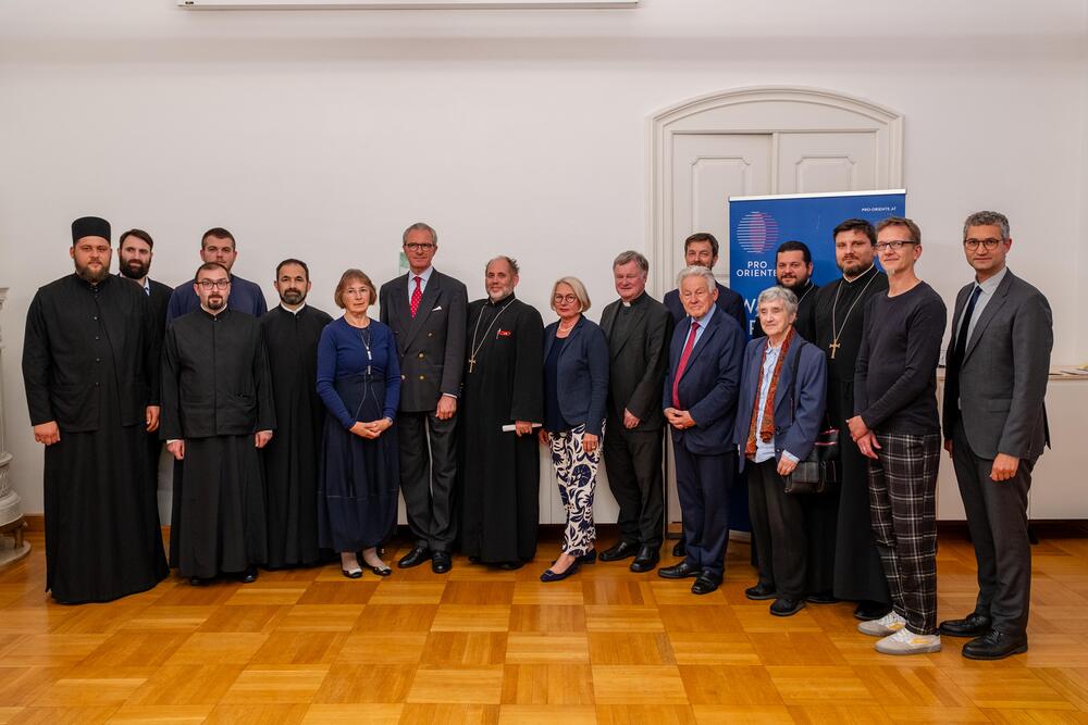 Gruppenfoto; Ökumene-Empfang / Diözese Linz / Johannes Kienberger Gruppenfoto im Festsaal des Linzer Bischofshofes.