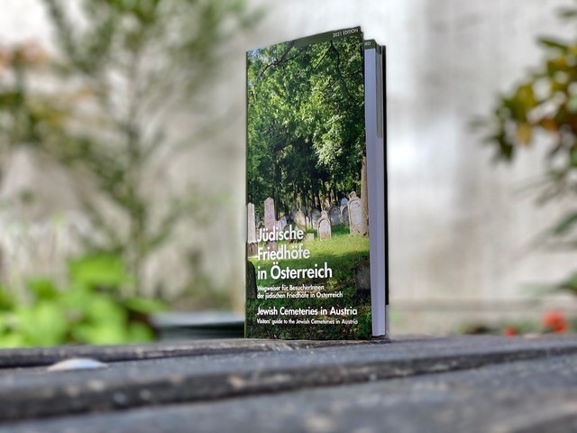 Wegweiser für BesucherInnen der jüdischen Friedhöfe in Österreich. / (c) Walter Reichl