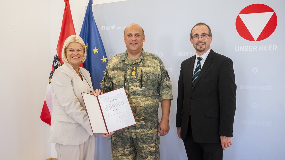 Kurat Guganeder zu neuem Militärgeneralvikar ernannt / CARINA KARLOVITS Kurat Guganeder zu neuem Militärgeneralvikar ernannt