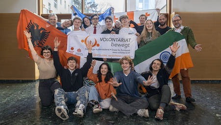 'Volontariat bewegt': 13 Freiwillige starten Einsatz