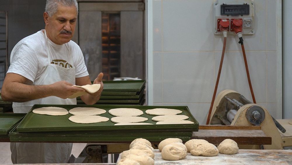 Salesianer backen seit 130 Jahren in Betlehem Brot für Bedürftige