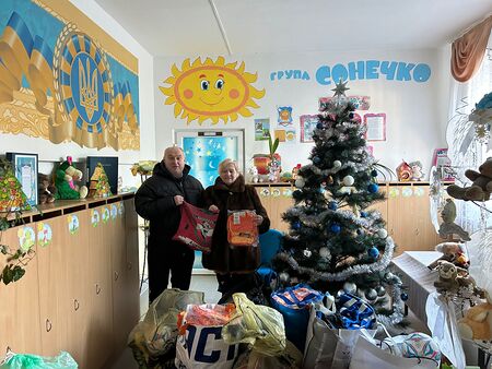 Priesterelf-Kicker-brachte-kleine-Freude-in-die-Ukraine