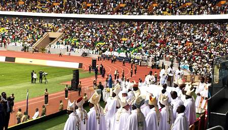 Ruanda-Gro-event-zu-125-Jahre-Christianisierung-mit-Bischof-Glettler