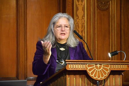 Theologin-Frauenstimmen-in-der-Bibelauslegung-systematisch-vergessen