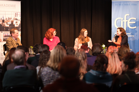Wiener-Podiumsdiskussion-Europa-zwischen-Krise-und-Hoffnung
