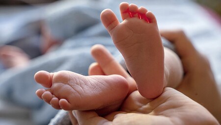 Eltern-Kind-Pass-Nur-drei-Geschlechtsoptionen-bei-Geburt